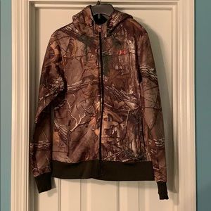 Women’s under armor camouflage jacket